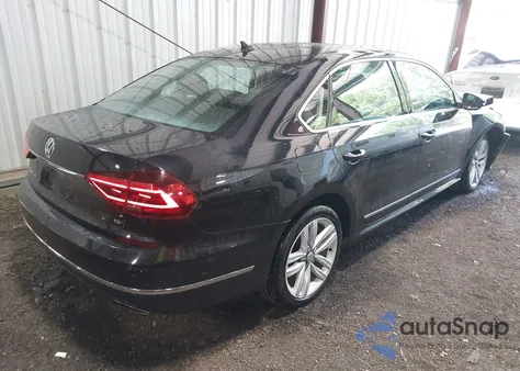 2017 Volkswagen Passat V6 Sel Premium z USA, uszkodzony, nr VIN 1VWCM7A37HC084991